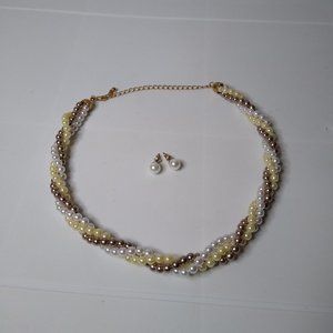 Vintage Avon Necklace And Earrings Set